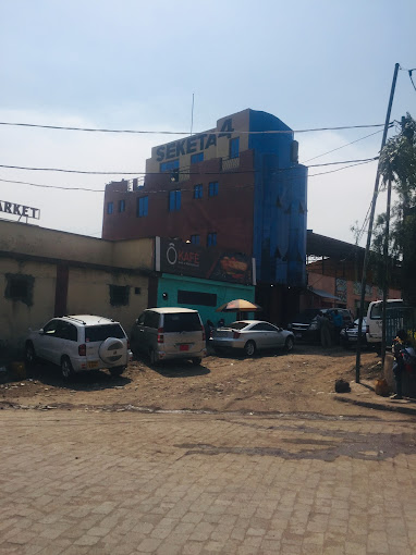 Amigo Restaurant Goma 4