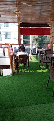 TASTY FOOD Restaurant 5